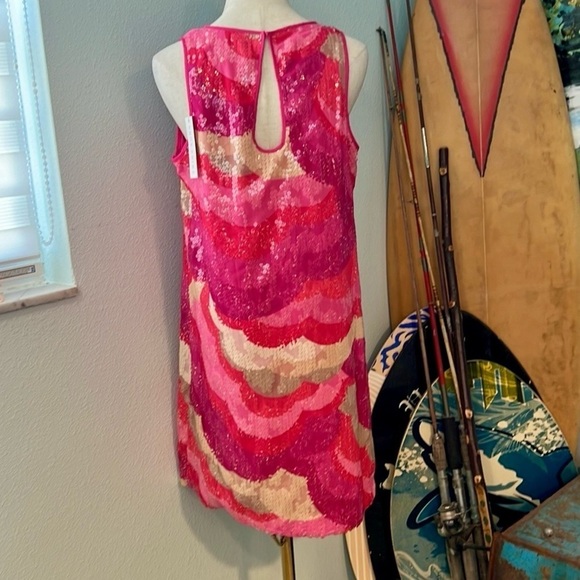 NWT (Heavy)Trina Turk,Vibrant Sequined Dress, Key Hole Closure, Stunning, Size 6 - Picture 5 of 10